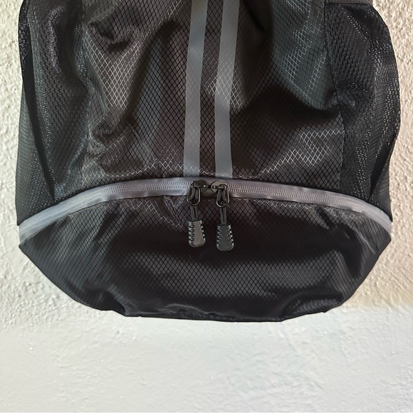 ⭐️Black Drawstring Backpack/Daypack⭐️ - Picture 5 of 6